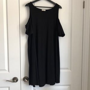 Plus size Black dress